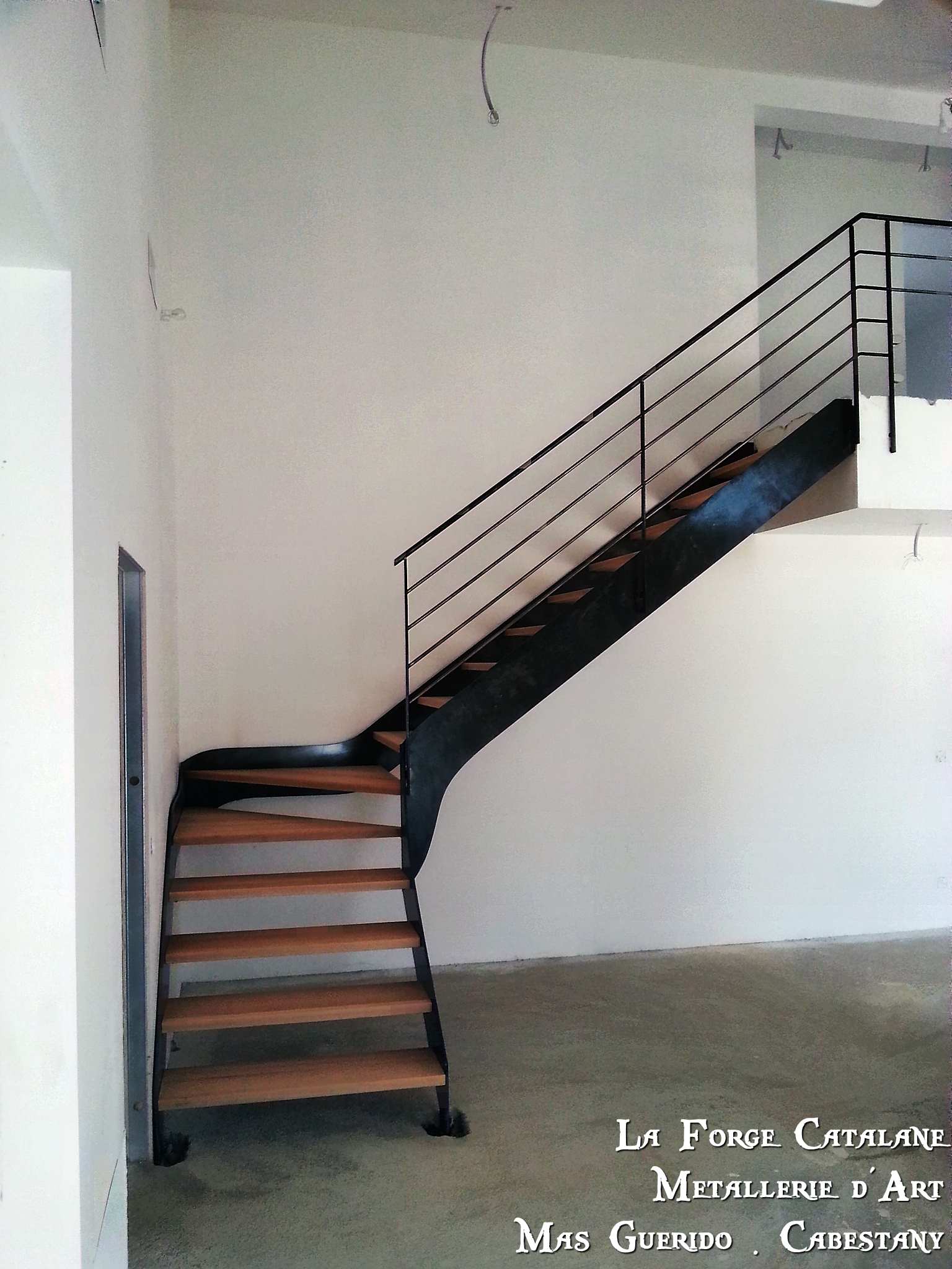 Limon cremaillere double decoupe laser marches bois  15 forge catalane.jpg